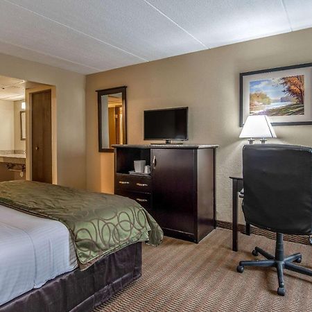 Quality Inn Tully I-81 Bagian luar foto