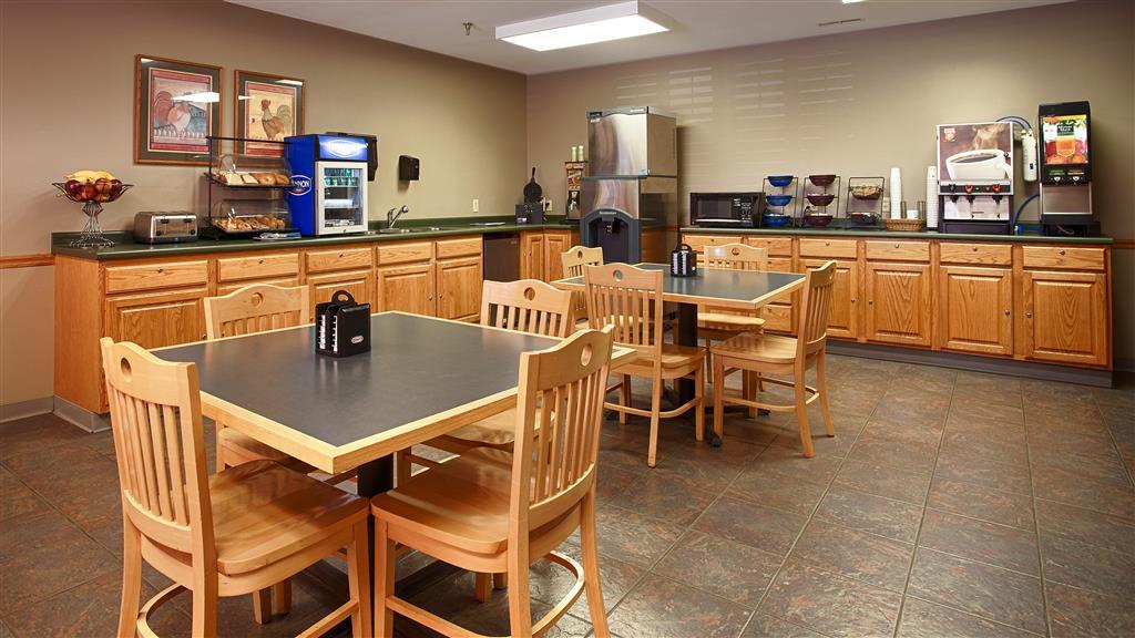 Quality Inn Tully I-81 Bagian luar foto