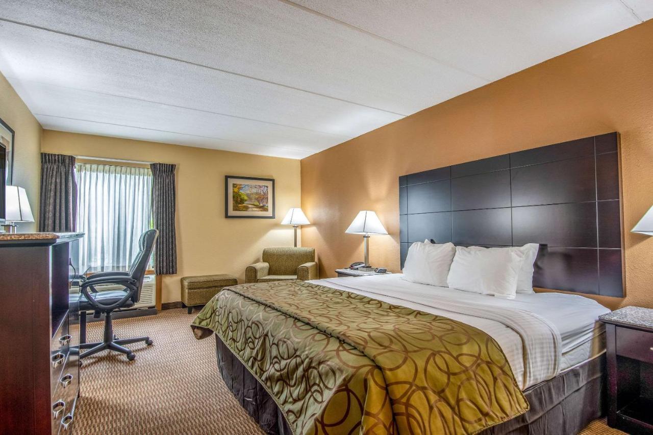 Quality Inn Tully I-81 Bagian luar foto